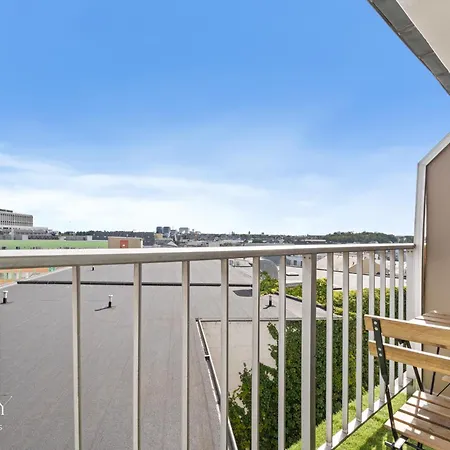 Fully Furnished Near Station! *